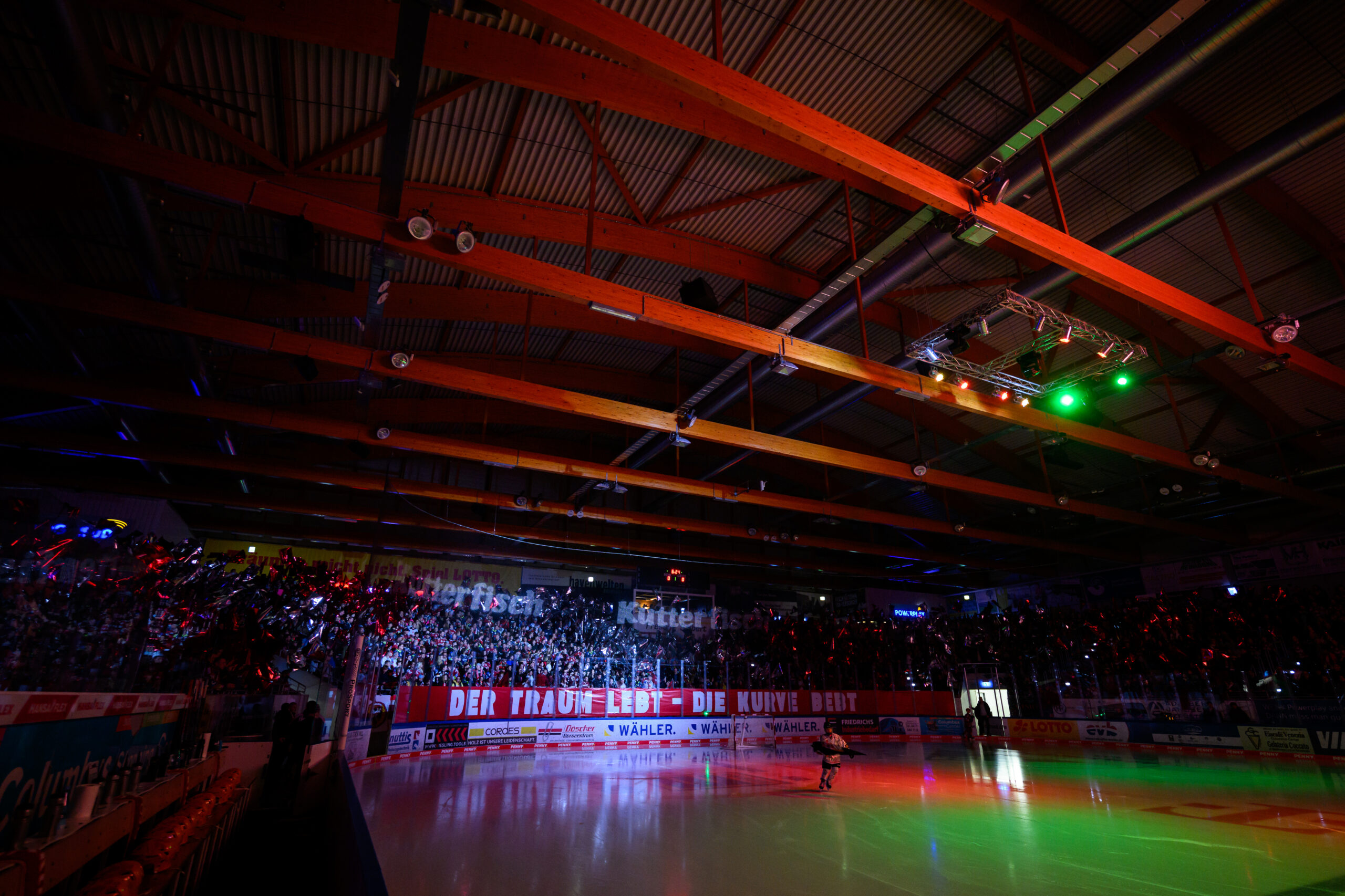 Fischtown Pinguins gegen Red Bull Mnchen – PENNY DEL Playoffs