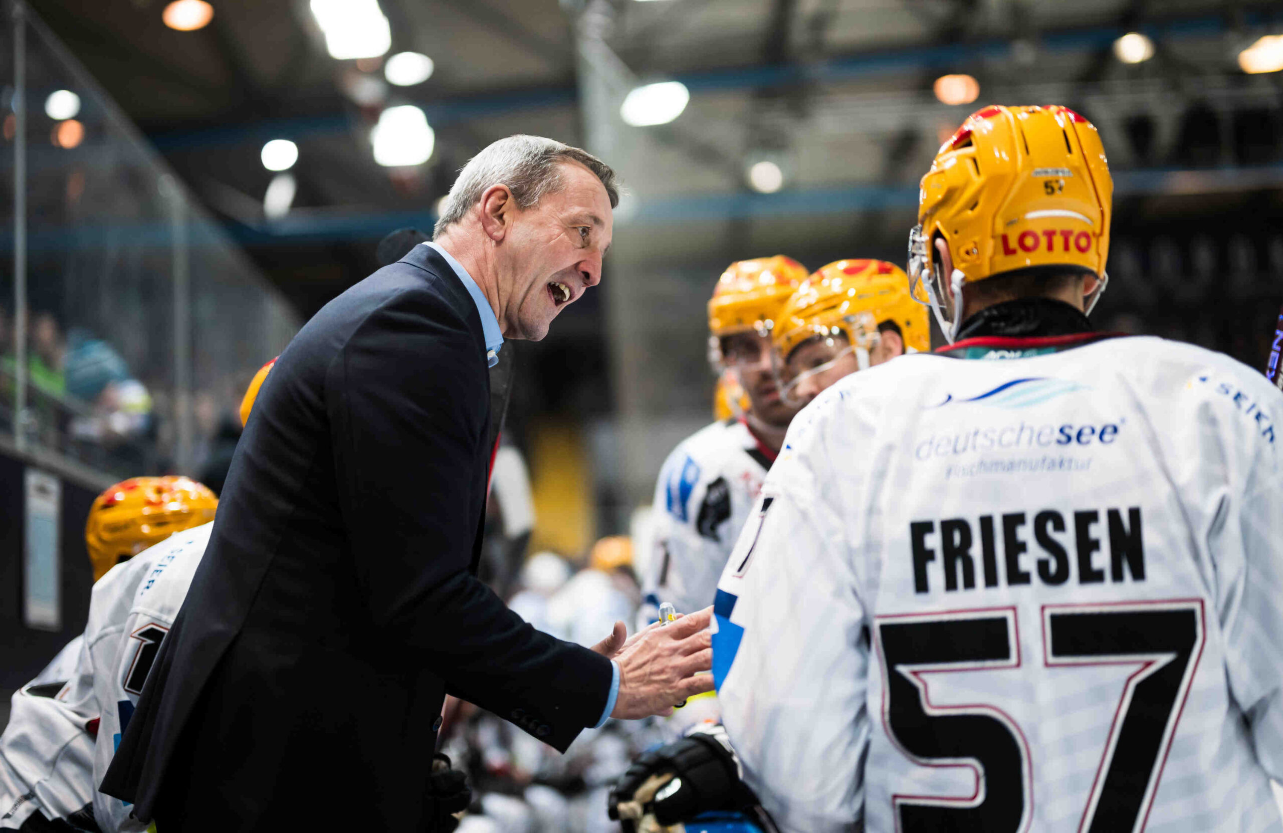 Red Bull Mnchen gegen Pinguins Bremerhaven – PENNY DEL