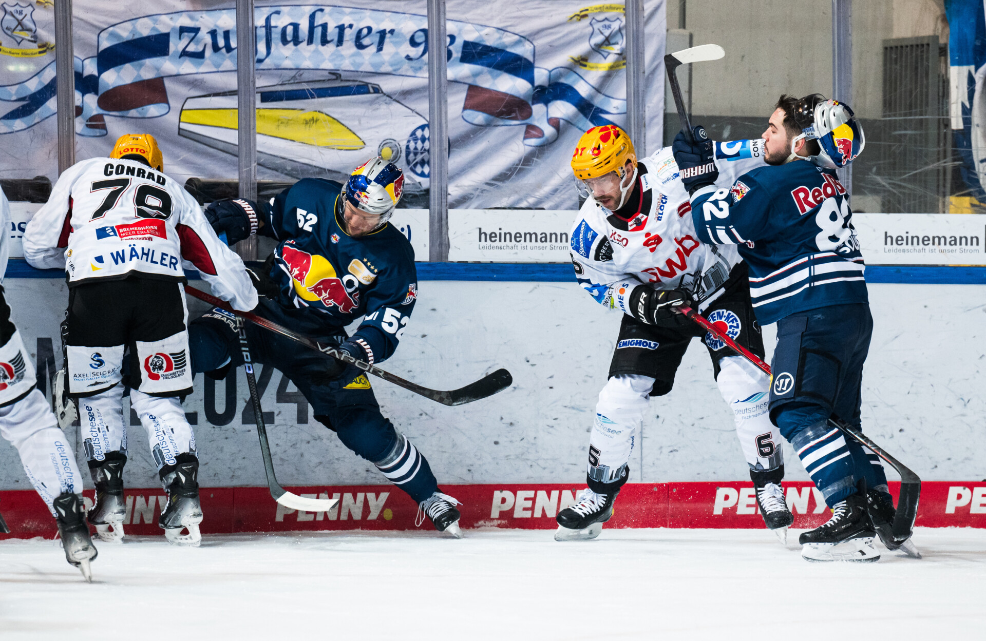 Red Bull Mnchen gegen Pinguins Bremerhaven – PENNY DEL