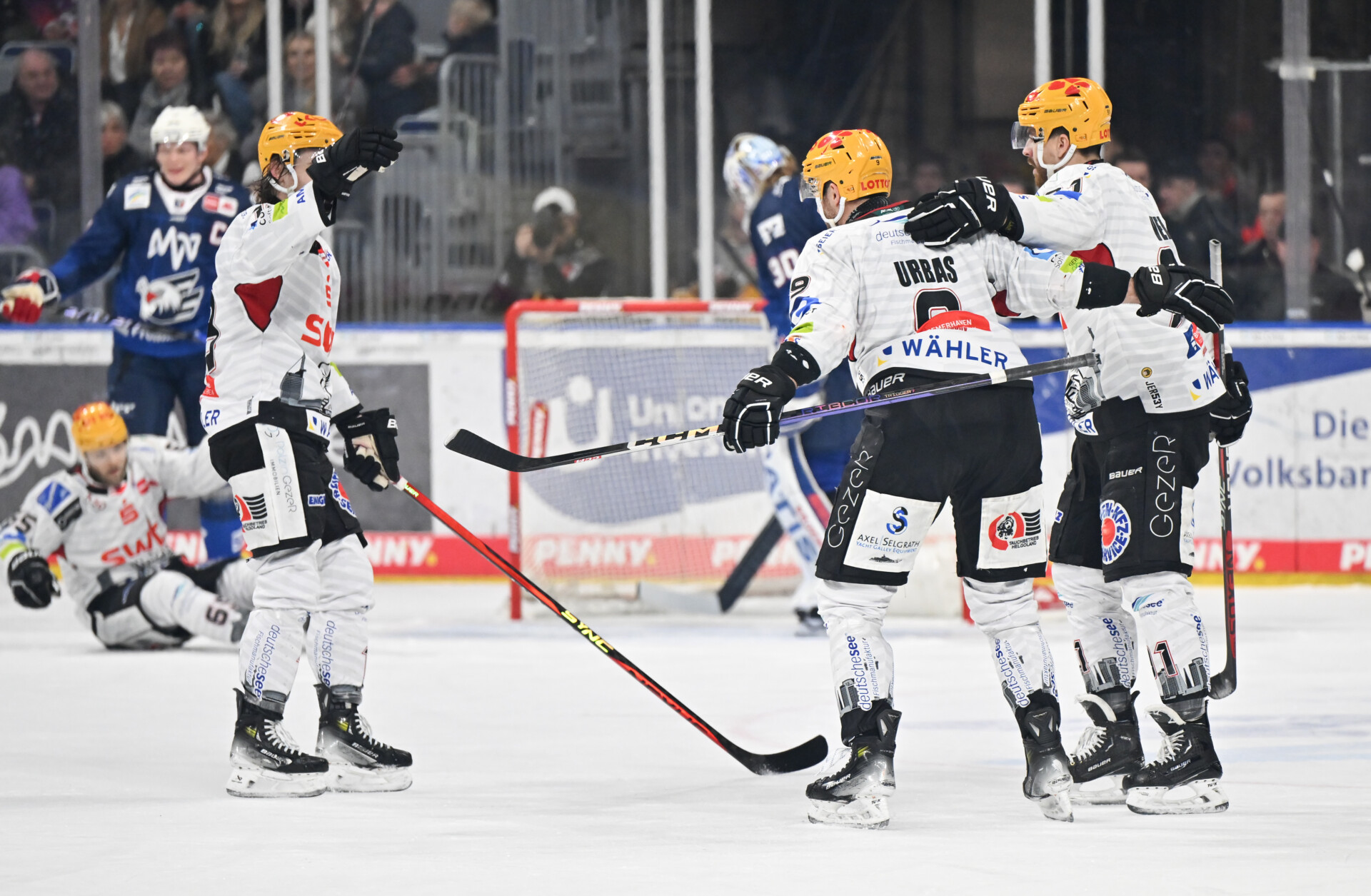 Adler Mannheim – Fischtown Pinguins Bremerhaven – PENNY DEL