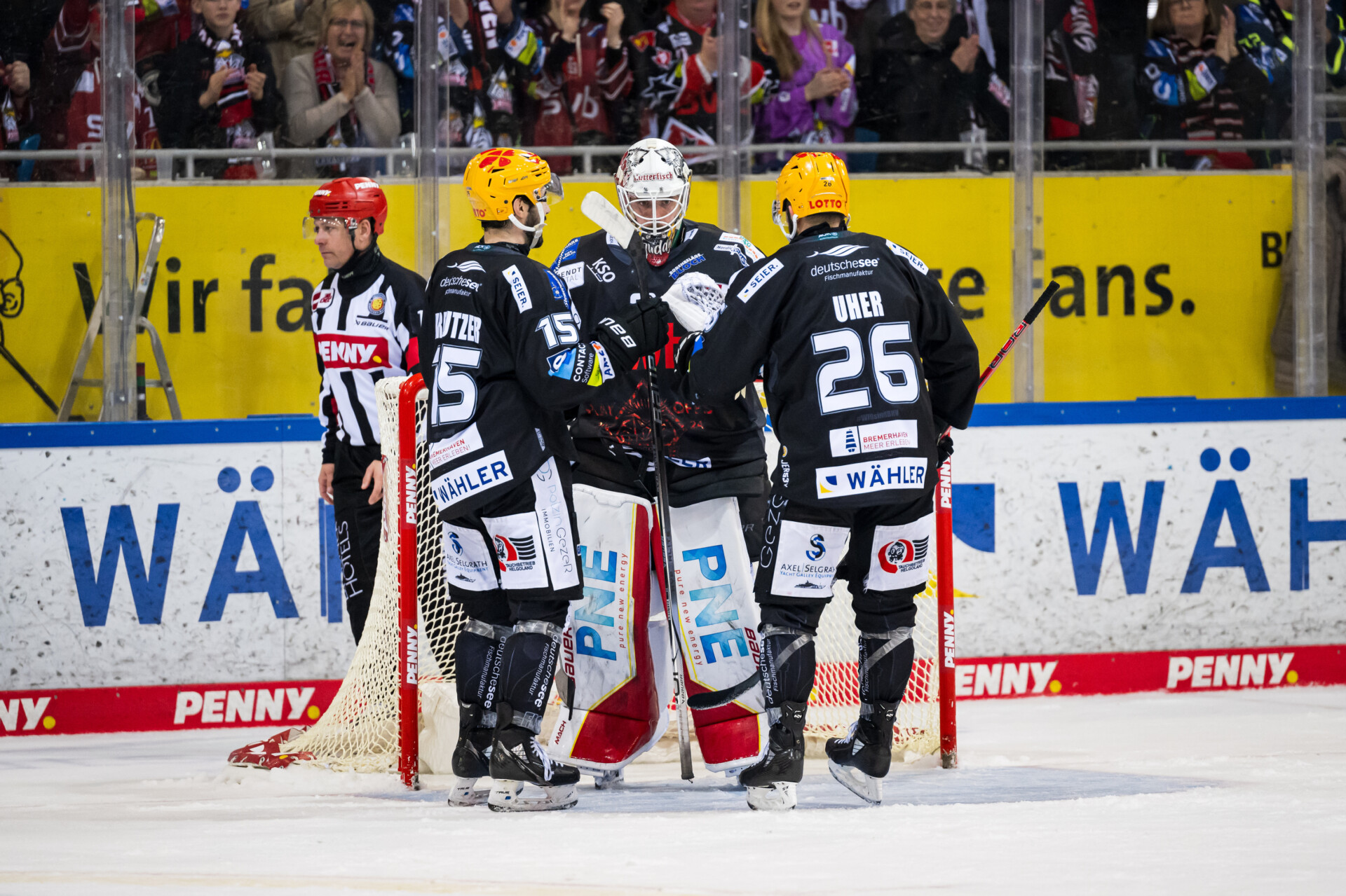 Fischtown Pinguins gegen Red Bull Mnchen – PENNY DEL