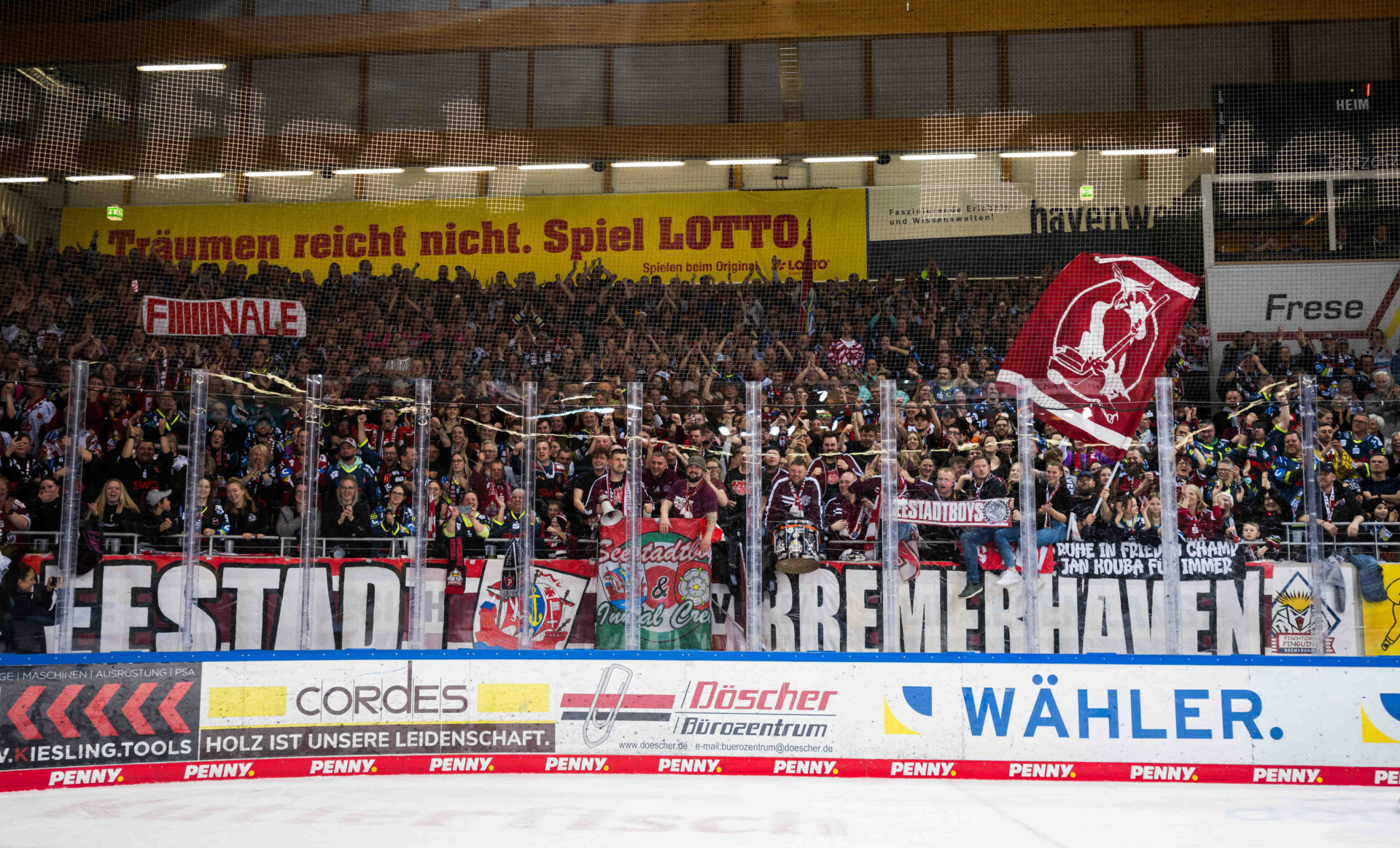 Fischtown Pinguins gegen Red Bull Mnchen – PENNY DEL