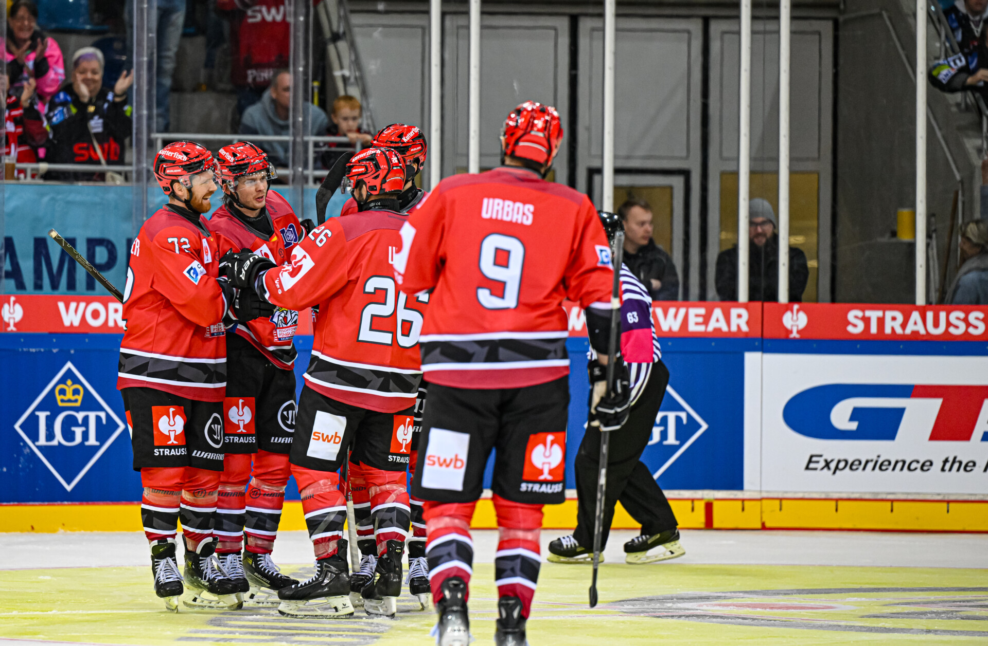 Fischtown Pinguins vs Skelleftea AIK Eishockey CHL