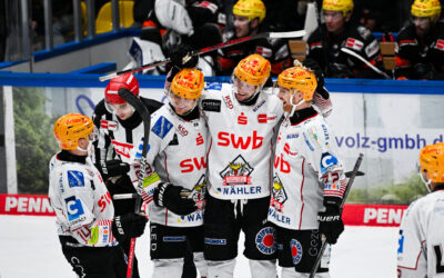 4:2 Auswärtssieg bei den Löwen – Pinguins klettern auf Platz 3 der Tabelle