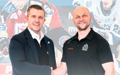 Freundschaftsspiel gegen die Iserlohn Roosters zur Vorbereitung auf den Restart nach der Olympiapause
