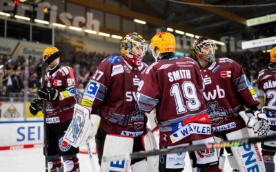 C.J. Smith bleibt ein Pinguin